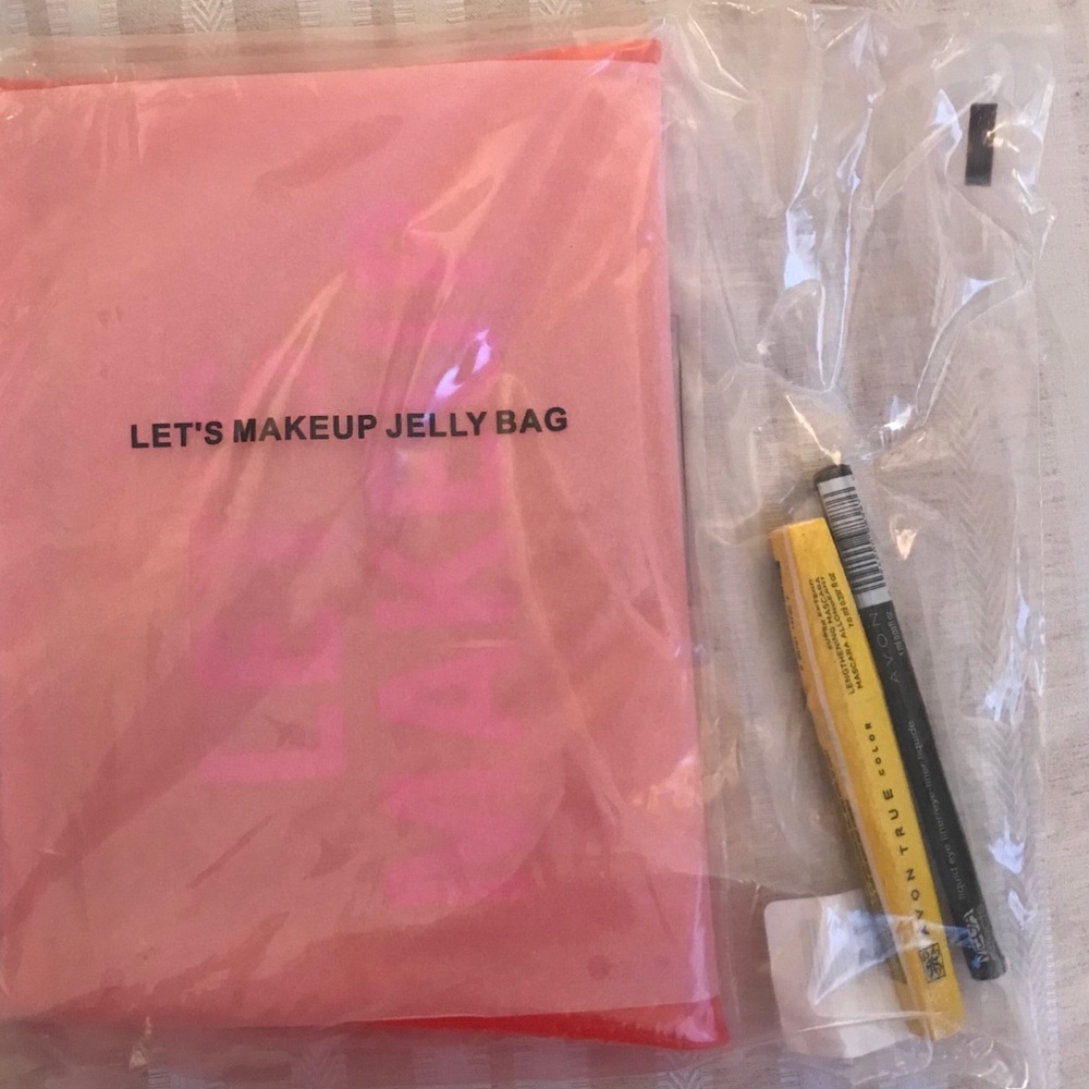 Avon’s Let’s Makeup Jelly Bag Mascara Eyeliner